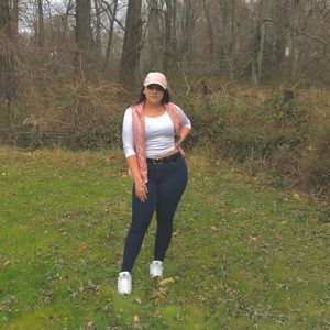 Meet your Posher, Brie